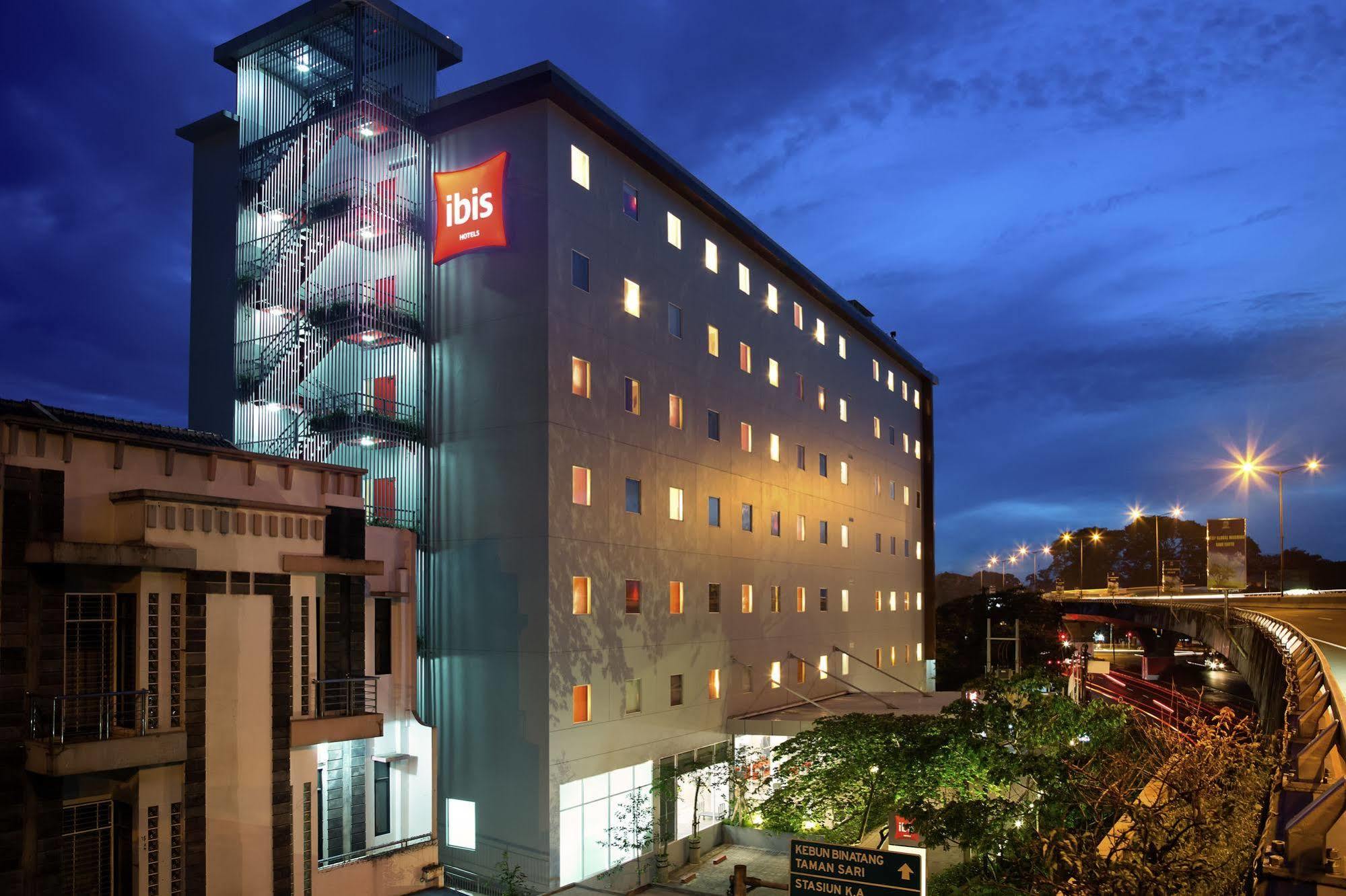 Hotel Ibis Bandung Pasteur Zewnętrze zdjęcie